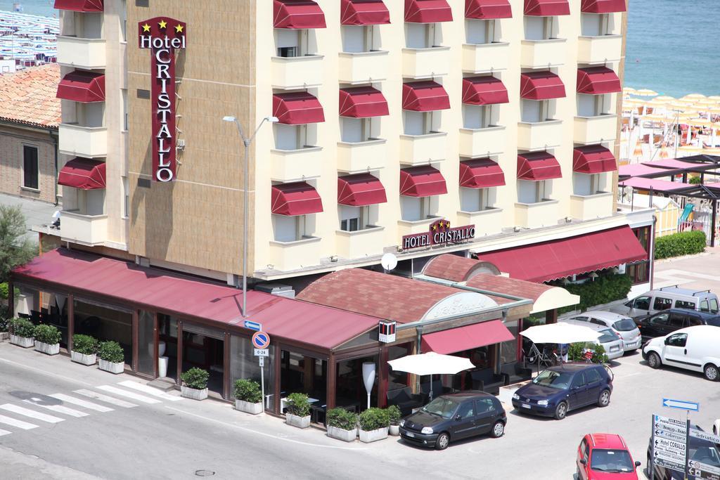 Hotel Cristallo Fano Dış mekan fotoğraf