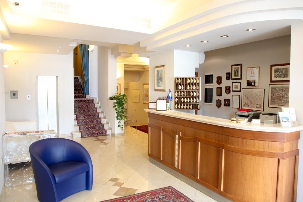 Hotel Cristallo Fano Dış mekan fotoğraf